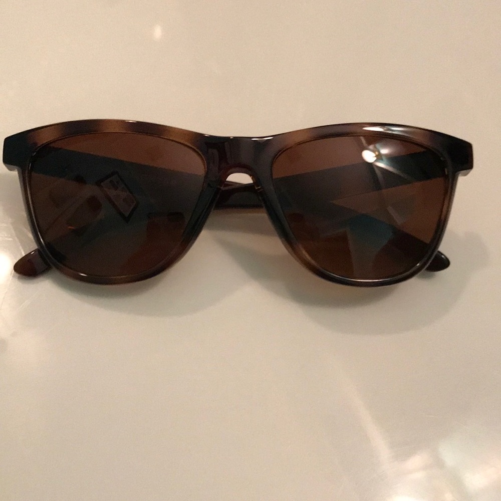 Women’s Oakley Moonlighter polarized sunglasses